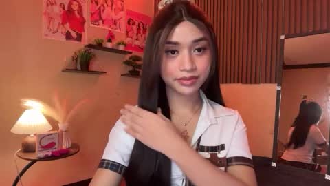 Devine Greyson online show from October 22, 2025, 8:47 am