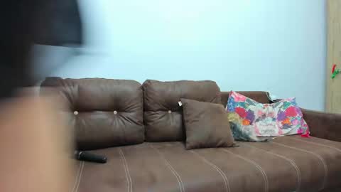 Snapshot of devinesex chatting on March 5, 2025, 8:32 am Misha online show from March 5, 2025, 8:32 am