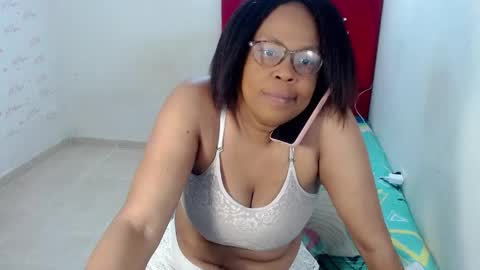 Snapshot of devorasexy2 chatting on April 15, 2026, 11:17 am Devora.. online show from April 15, 2026, 11:17 am