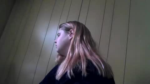 Snapshot of devykitten2018 chatting on January 22, 2025, 8:59 pm devykitten online show from January 22, 2025, 8:59 pm