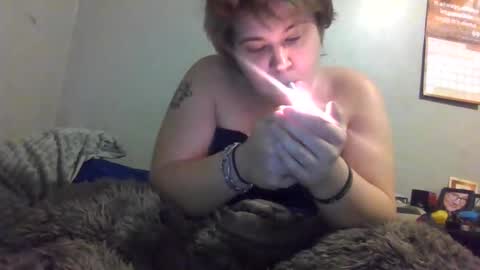 Snapshot of devykitten2018 chatting on November 17, 2025, 12:11 pm devykitten online show from November 17, 2025, 12:11 pm