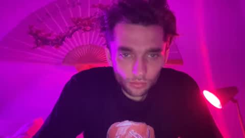 devyy333 online show from December 24, 2024, 9:50 am