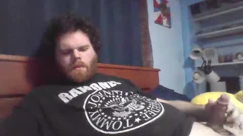 Snapshot of dew214 chatting on November 10, 2025, 8:19 pm dew214 online show from November 10, 2025, 8:19 pm