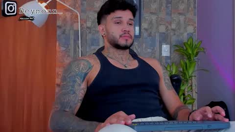 JULIAN online show from October 10, 2025, 6:07 pm