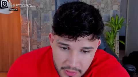 JULIAN online show from October 17, 2025, 8:22 pm