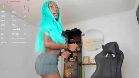 Snapshot of deyy_madisson chatting on November 10, 2025, 8:41 pm Madisson online show from November 10, 2025, 8:41 pm