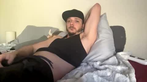 Snapshot of dharbison23 chatting on October 24, 2025, 6:59 pm dharbison23 online show from October 24, 2025, 6:59 pm