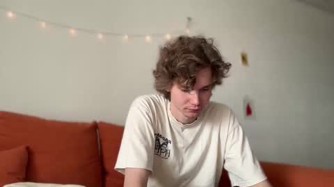 Snapshot of di_n_alex chatting on September 25, 2025, 9:02 am Di Alex online show from September 25, 2025, 9:02 am