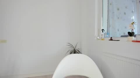 diamondkay_ online show from February 10, 2026, 8:07 am