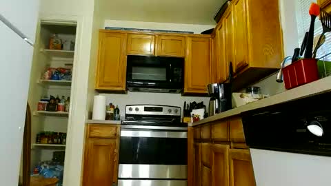 DiamondMonroeXo online show from April 21, 2026, 6:12 pm