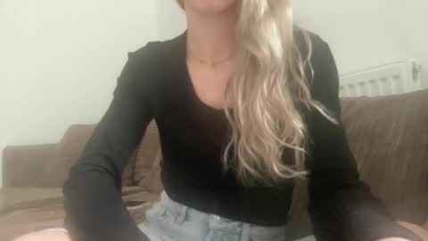 British Diamond Rose online show from February 13, 2025, 3:03 pm