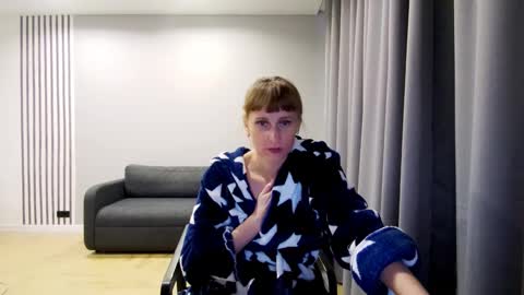 Snapshot of diana_meridor chatting on December 28, 2024, 6:39 am diana_meridor online show from December 28, 2024, 6:39 am