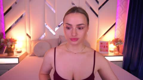 diana_nova online show from May 16, 2026, 6:43 am