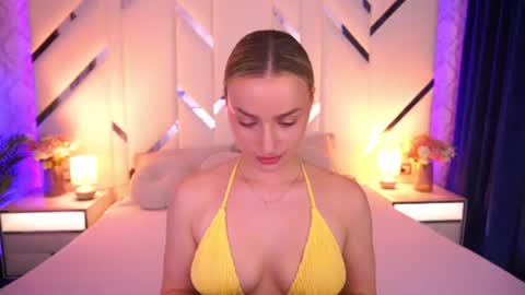 diana_nova online show from June 14, 2026, 6:48 am
