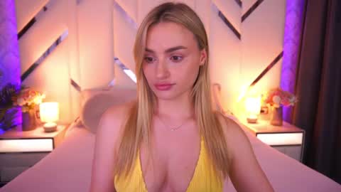 diana_nova online show from June 19, 2026, 1:48 pm