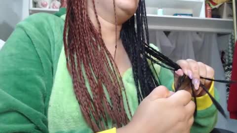 Snapshot of diana_smit_ chatting on December 5, 2024, 4:55 pm diana online show from December 5, 2024, 4:55 pm