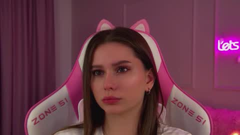 Diana online show from December 18, 2025, 6:25 pm