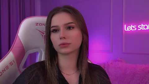 Snapshot of dianabecker chatting on July 6, 2026, 6:54 pm Diana online show from July 6, 2026, 6:54 pm
