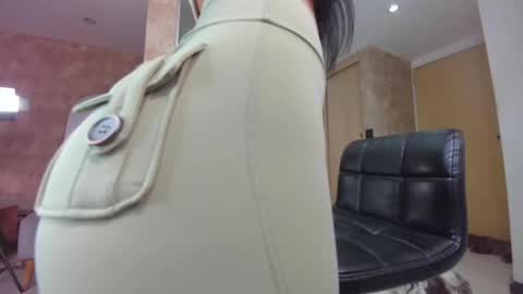 Snapshot of dianac1998 chatting on February 13, 2025, 8:45 pm dianac1998 online show from February 13, 2025, 8:45 pm