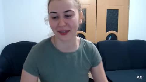 dianasmiey7 online show from January 9, 2025, 7:40 pm