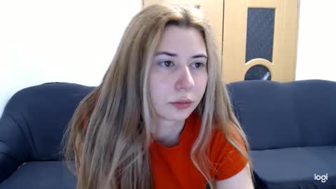 dianasmiey7 online show from January 10, 2025, 9:10 pm