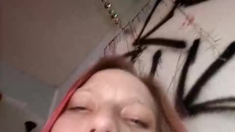 Snapshot of dianaworley99 chatting on November 15, 2025, 2:24 pm dianaworley99 online show from November 15, 2025, 2:24 pm