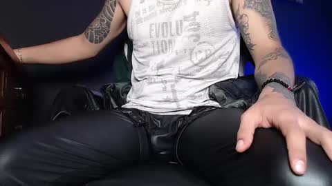 Snapshot of dicaprioo_ chatting on February 6, 2026, 6:00 pm DICAPRIO online show from February 6, 2026, 6:00 pm