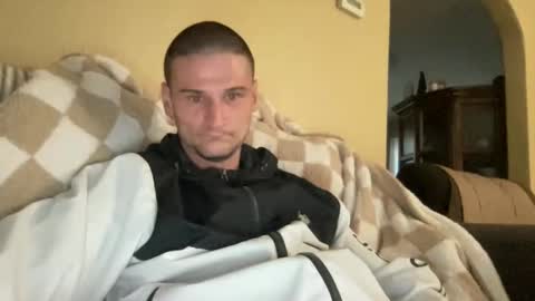 Snapshot of dickabitchdown chatting on October 4, 2025, 10:57 am DickABitchDown Alexys real spanishmami online show from October 4, 2025, 10:57 am