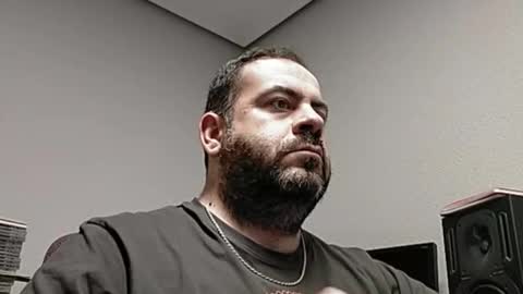 Snapshot of dicktracy_86 chatting on January 8, 2026, 7:05 pm DANI online show from January 8, 2026, 7:05 pm