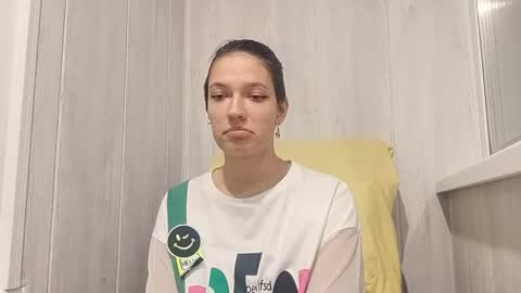 Snapshot of diedrecushingberry chatting on November 21, 2025, 9:08 am diedrecushingberry online show from November 21, 2025, 9:08 am