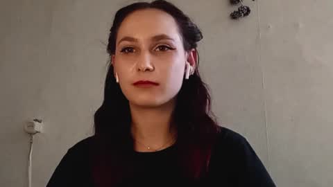 Sofa online show from February 21, 2026, 5:58 pm