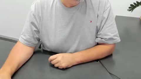 Diesel online show from December 14, 2025, 3:01 am