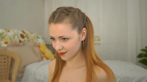 Sophie online show from April 23, 2026, 3:14 pm