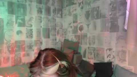 Hi im Alice 3 Im usualy online 03-10 or 17-21 UTC0 online show from May 5, 2026, 2:30 am