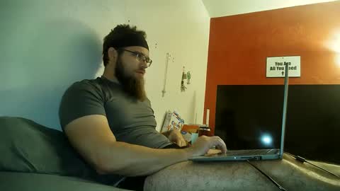 Daddy online show from December 2, 2024, 8:52 am