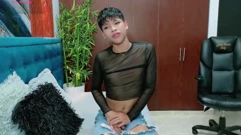 Snapshot of dilan_911 chatting on February 4, 2026, 6:14 pm DILAN online show from February 4, 2026, 6:14 pm