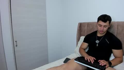 Snapshot of dilan_coy chatting on October 17, 2025, 12:47 am Dilan Coy online show from October 17, 2025, 12:47 am