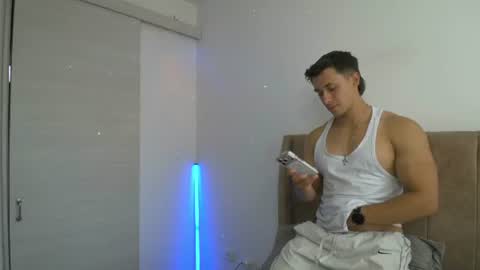 Dilan Coy online show from July 29, 2026, 9:02 pm