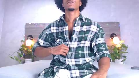dilan_hall online show from May 16, 2026, 12:51 am