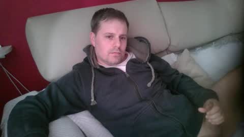 dili999 online show from March 16, 2026, 6:34 pm