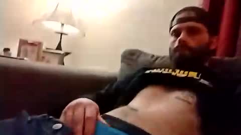 dill801975 online show from February 3, 2026, 1:37 am