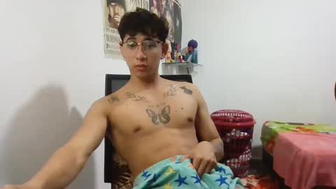 Snapshot of dillom420 chatting on January 15, 2025, 8:30 am dillom420 online show from January 15, 2025, 8:30 am