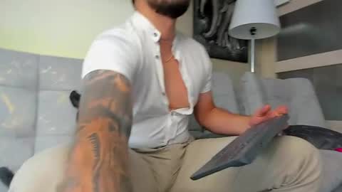 Snapshot of dimitri_master chatting on July 25, 2026, 9:45 pm Angel Dimitri online show from July 25, 2026, 9:45 pm