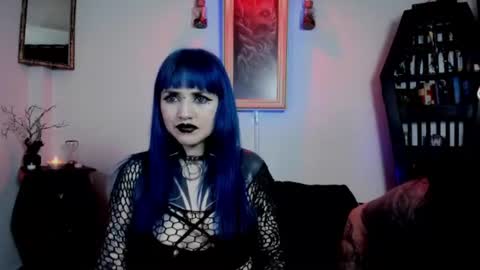 dimmuanddarkness online show from July 2, 2026, 4:40 am