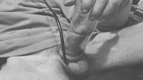 dimoni_ online show from February 23, 2025, 4:07 am