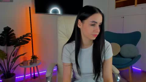 Dina   Fox online show from April 11, 2026, 1:04 pm