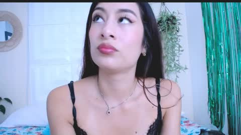 DINA online show from April 5, 2026, 8:17 pm