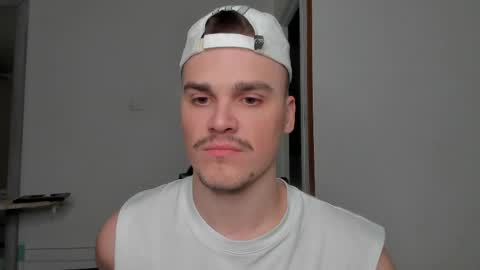 Snapshot of dinabite chatting on April 9, 2026, 3:06 am Hot DIN online show from April 9, 2026, 3:06 am