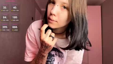 Snapshot of dinakonno chatting on April 9, 2026, 10:20 am Amelia online show from April 9, 2026, 10:20 am