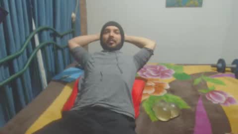 Snapshot of dinchtcams chatting on October 1, 2025, 5:24 am Dincht online show from October 1, 2025, 5:24 am